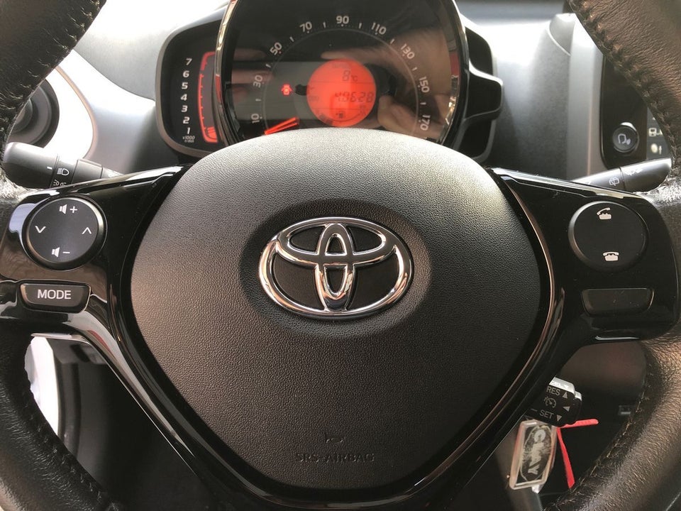 Toyota Aygo 1,0 VVT-i x-pression 5d