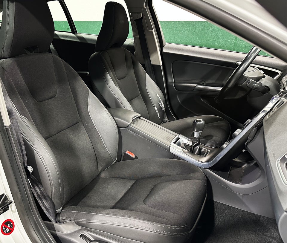 Volvo V60 2,0 D3 136 Kinetic 5d