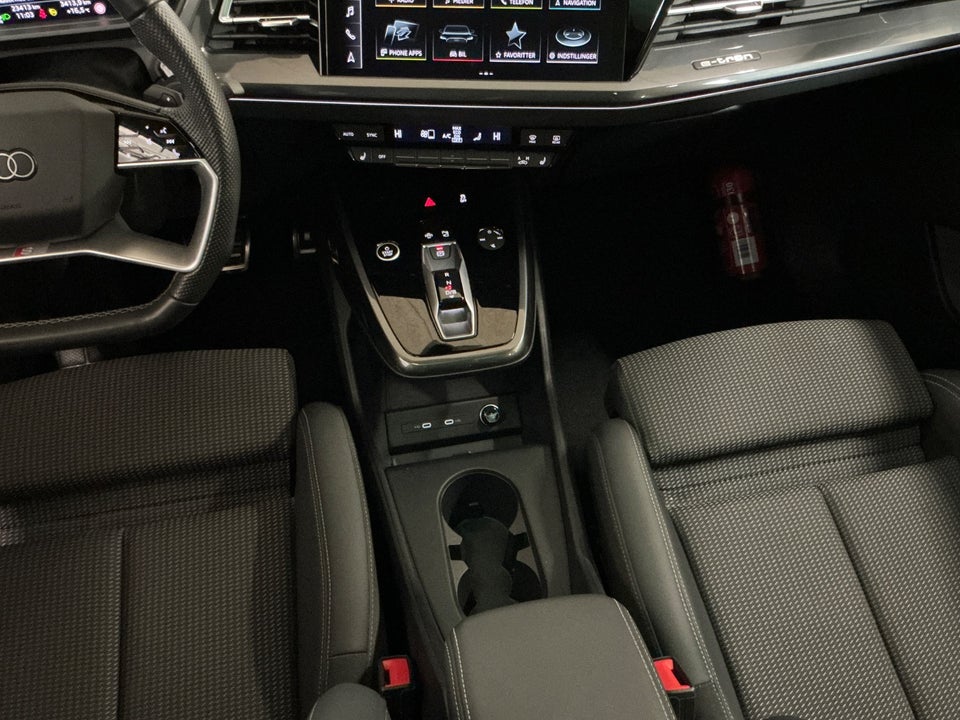 Audi Q4 e-tron 45 S-line 5d