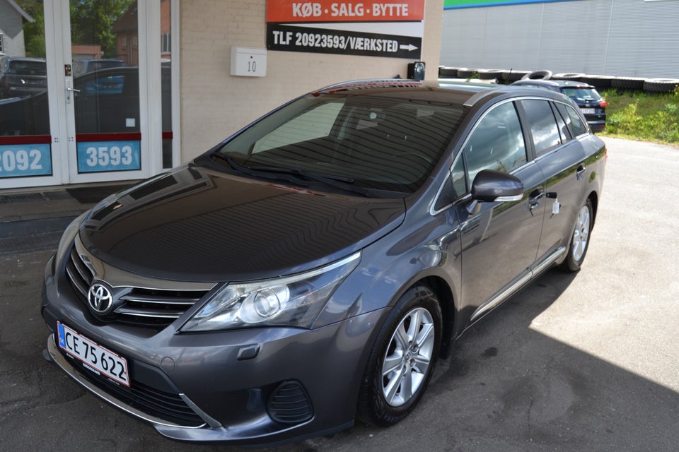 Toyota Avensis 1,6 VVT-i T2 Touch stc. 5d