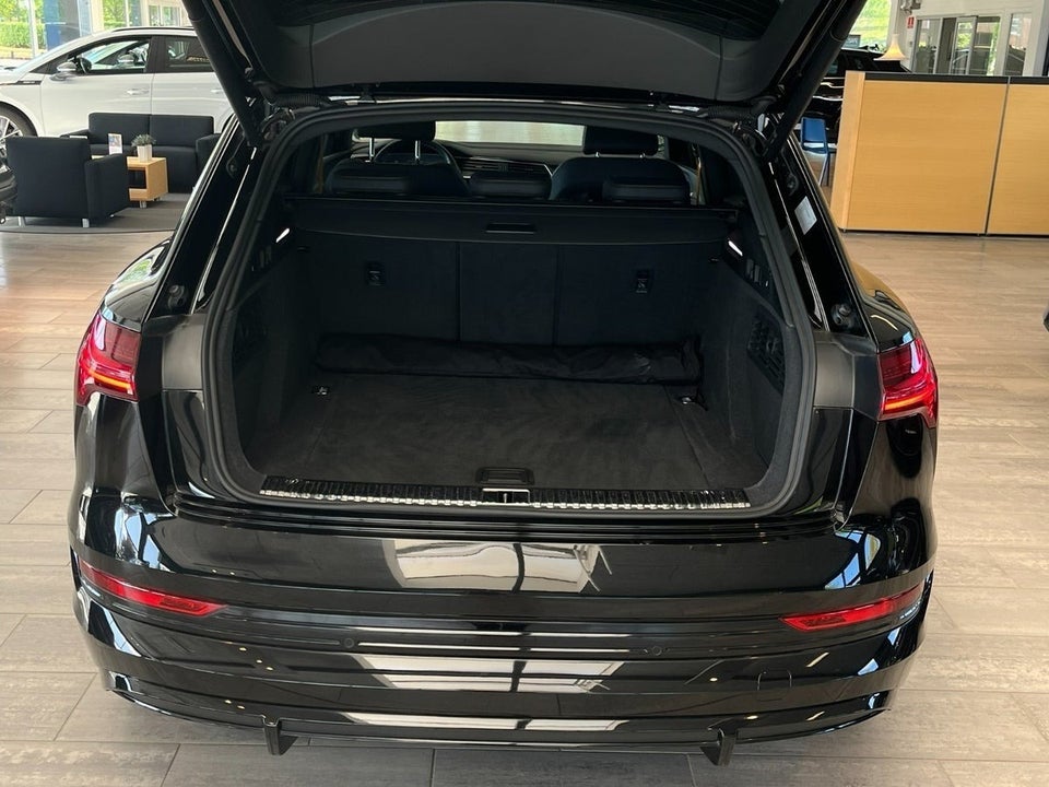 Audi e-tron 55 Black Edition S-line quattro 5d