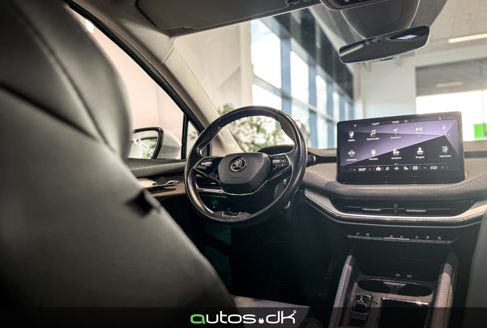 Skoda Enyaq 60 iV Loft 5d