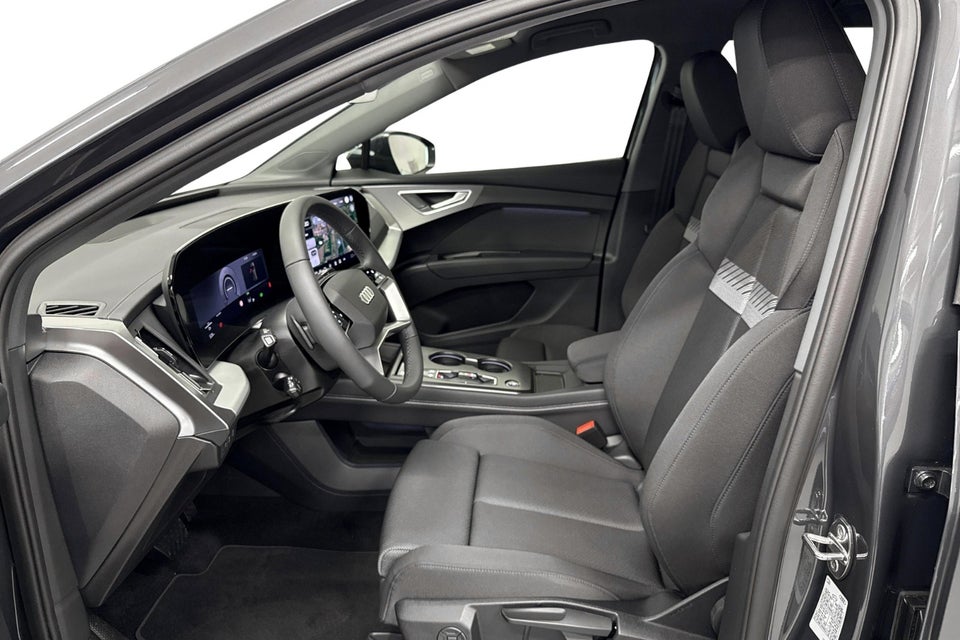 Audi Q4 e-tron performance 5d