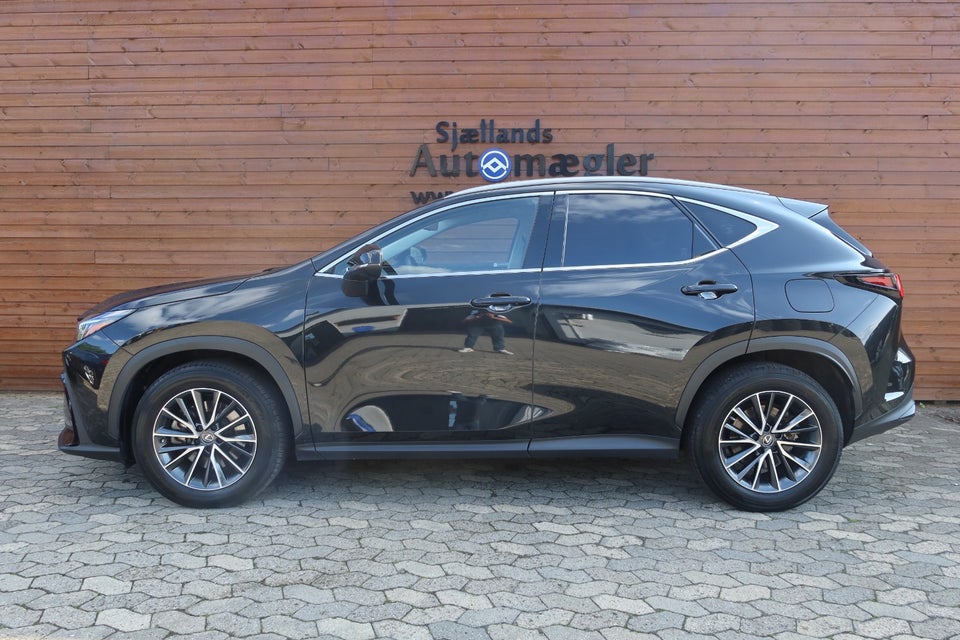 Lexus NX450h+ 2,5 Business+ aut. AWD 5d