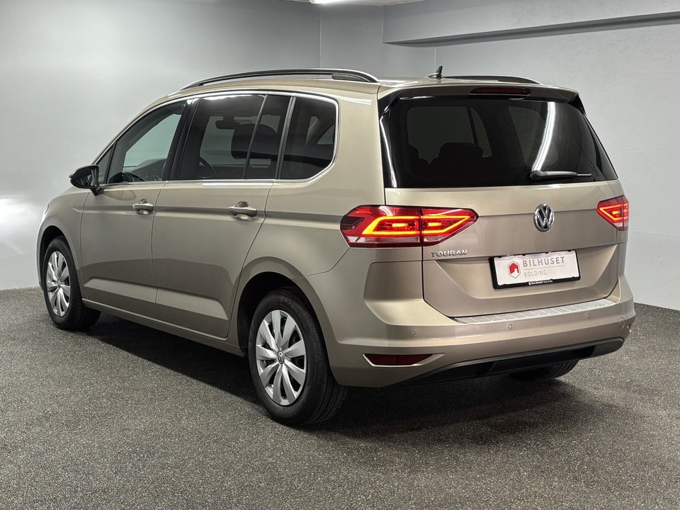 VW Touran 1,6 TDi 115 Comfortline DSG 7prs 5d