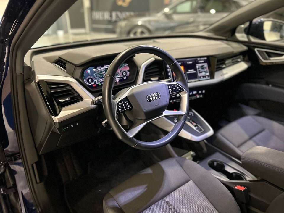 Audi Q4 e-tron 40  5d