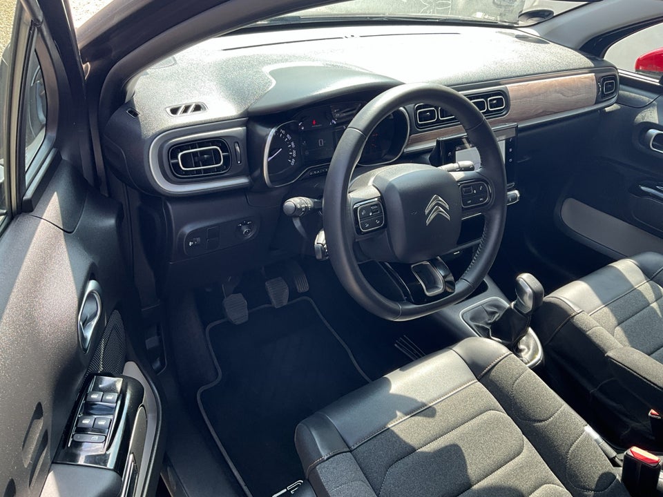 Citroën C3 1,2 PureTech 83 Shine Sport 5d