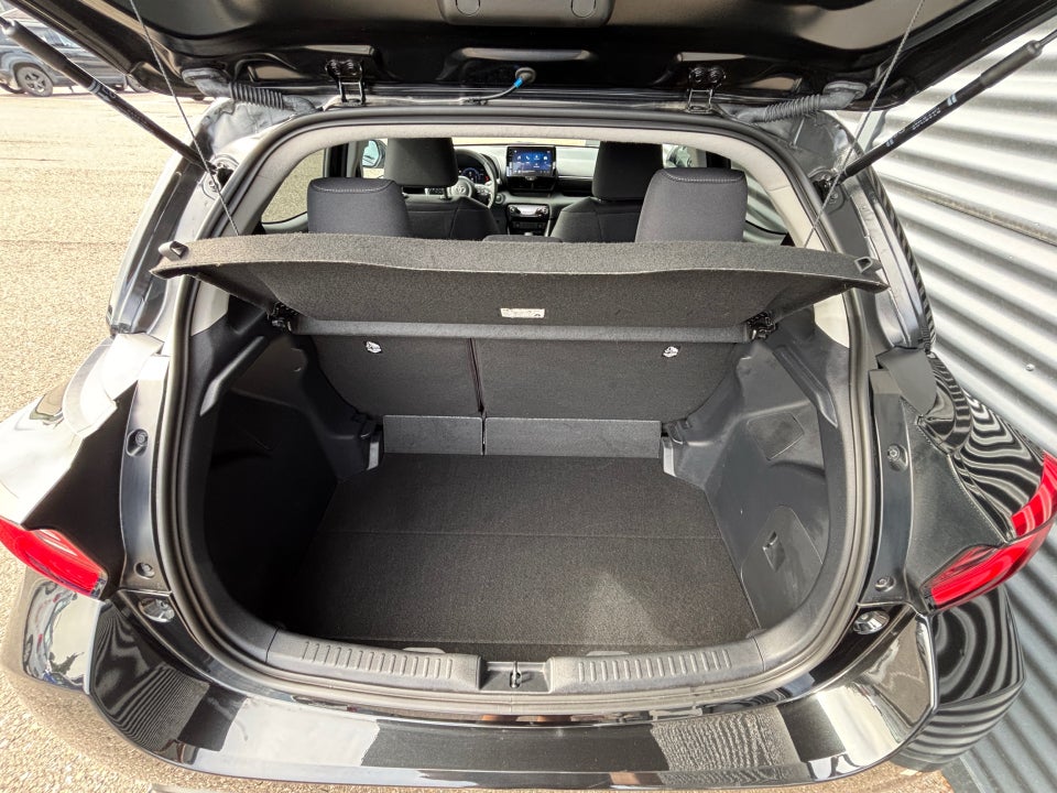 Toyota Yaris 1,5 Hybrid Style e-CVT 5d