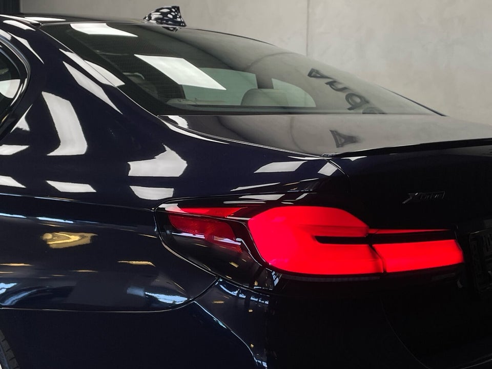 BMW M550i 4,4 xDrive aut. 4d