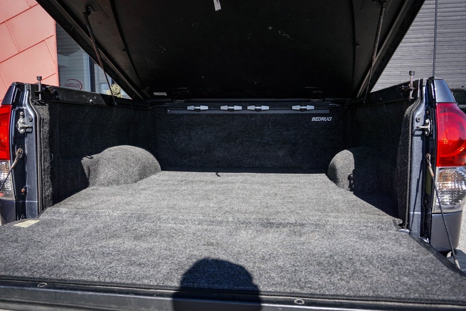 Toyota Tundra 5,7 V8 i-Force CrewMax TRD 4d