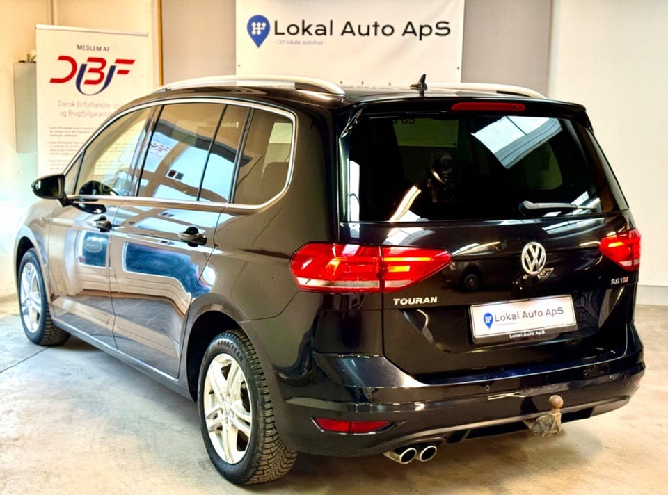 VW Touran 2,0 TDi 150 R-line DSG 7prs 5d