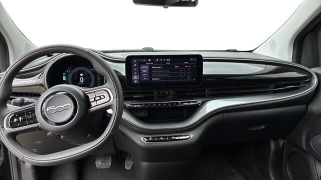 Fiat 500e 42 Icon Cabrio 2d