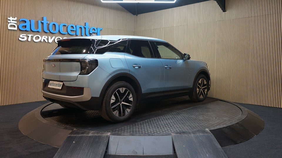 Ford Explorer 79 Select Extended Range AWD 5d