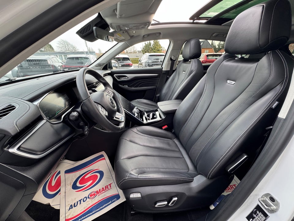 MG Marvel R Performance 5d