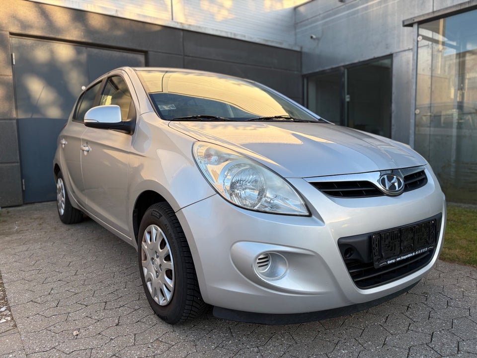Hyundai i20 1,25 Classic 5d