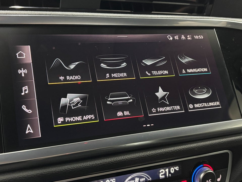 Audi Q3 45 TFSi e Attitude plus S-tr. 5d