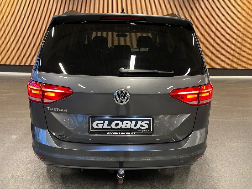 VW Touran 1,6 TDi 115 Comfortline Connect DSG 7prs 5d