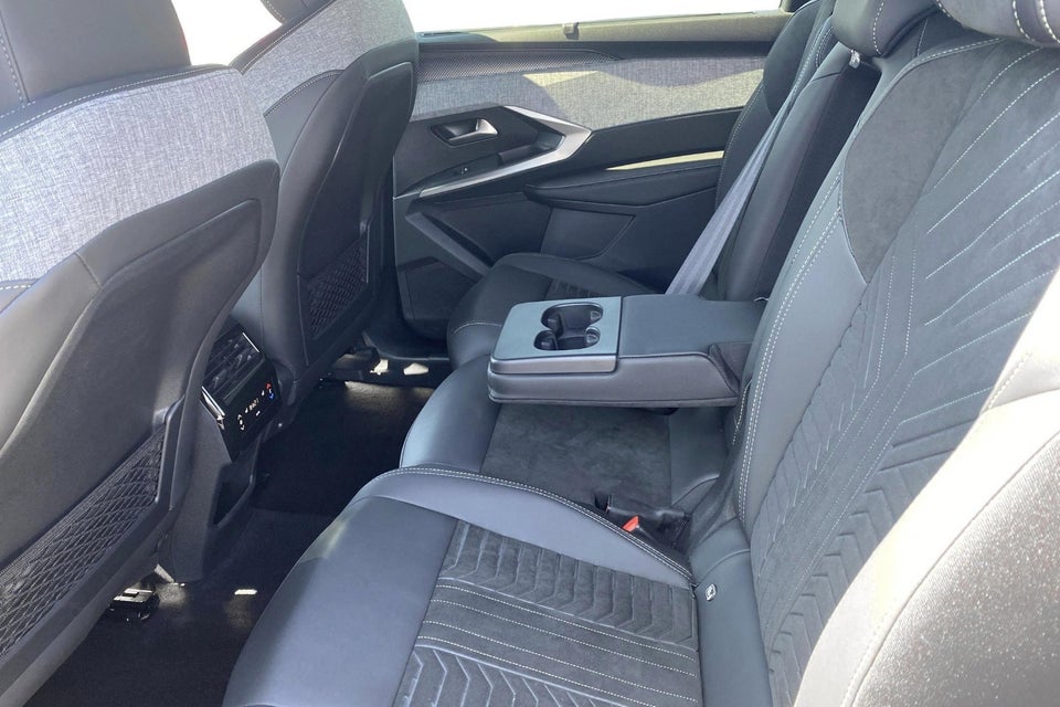 Peugeot e-5008 77 GT Pack 7prs 5d