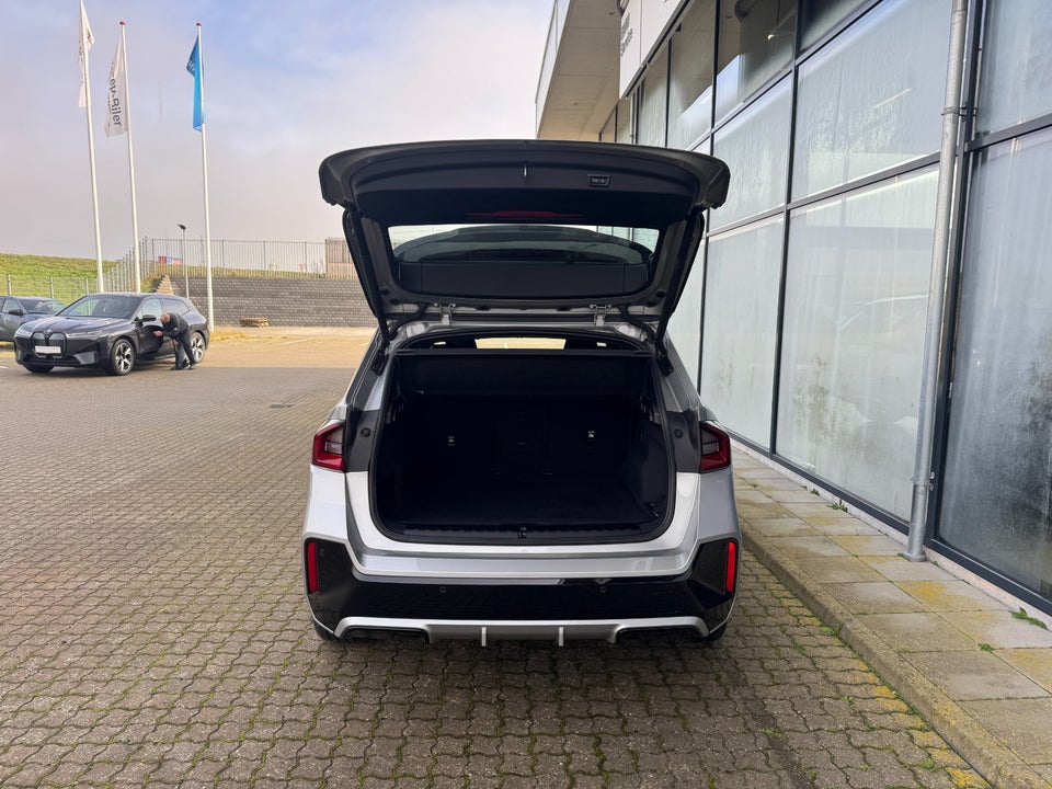 BMW iX1 xDrive30 M-Sport Premium 5d