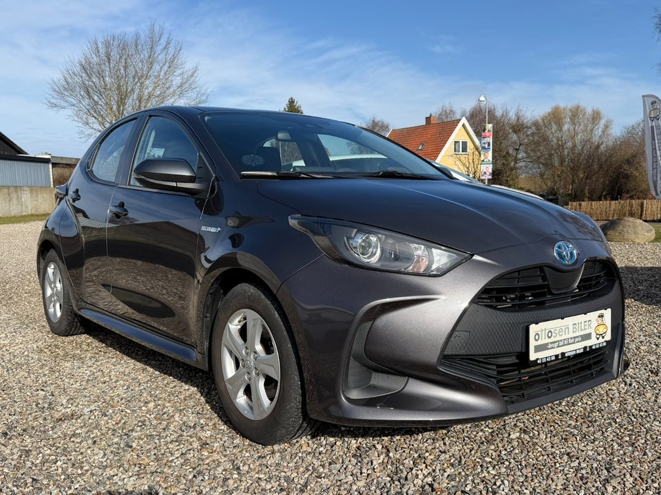 Toyota Yaris 1,5 Hybrid H1 e-CVT 5d