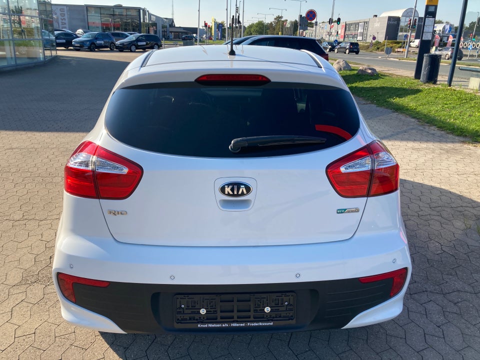 Kia Rio 1,4 CVVT Attraction 5d