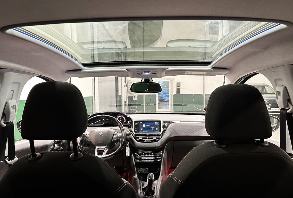 Peugeot 208 1,6 BlueHDi 100 Allure Sky 5d