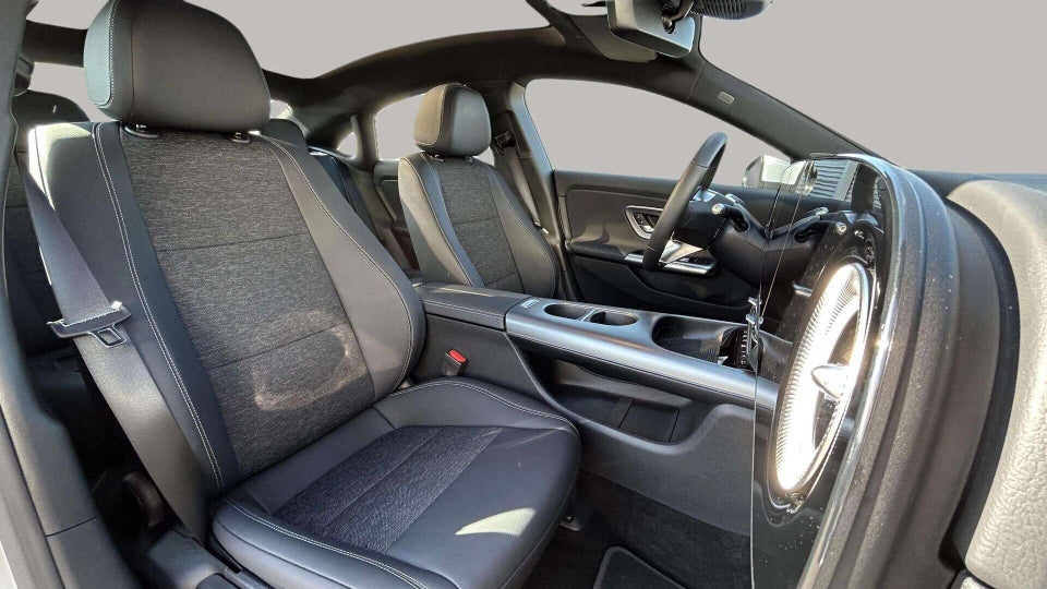 Mercedes CLA250+ electric Progressive Advance Plus 4d