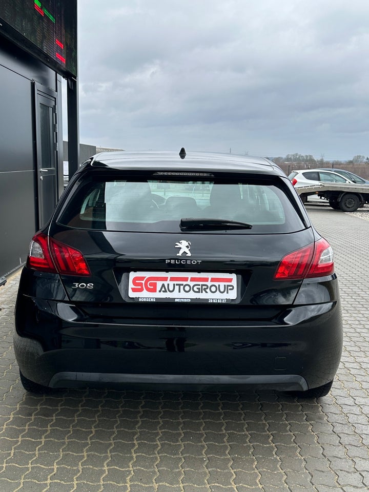 Peugeot 308 1,2 VTi 82 Access 5d