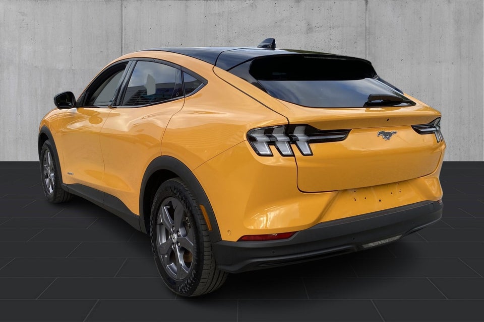 Ford Mustang Mach-E 75 Standard Range 5d