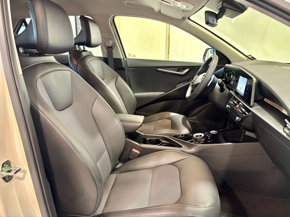 Kia Niro 1,6 PHEV Prestige DCT 5d