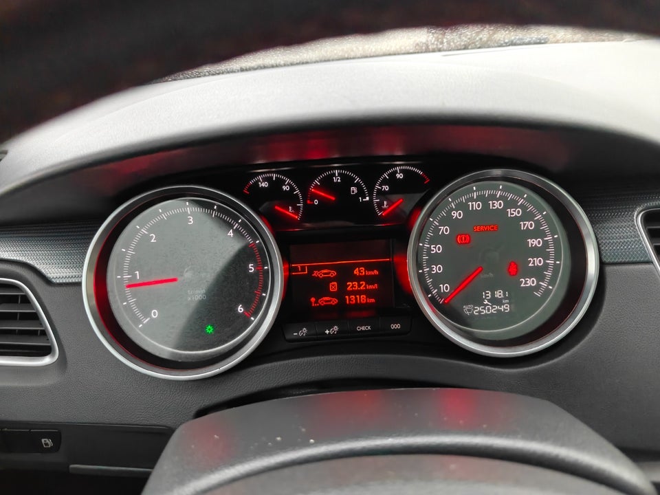 Peugeot 508 1,6 HDi 112 Active SW 5d