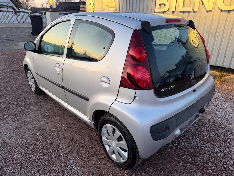 Peugeot 107 1,0 Motion Air 5d