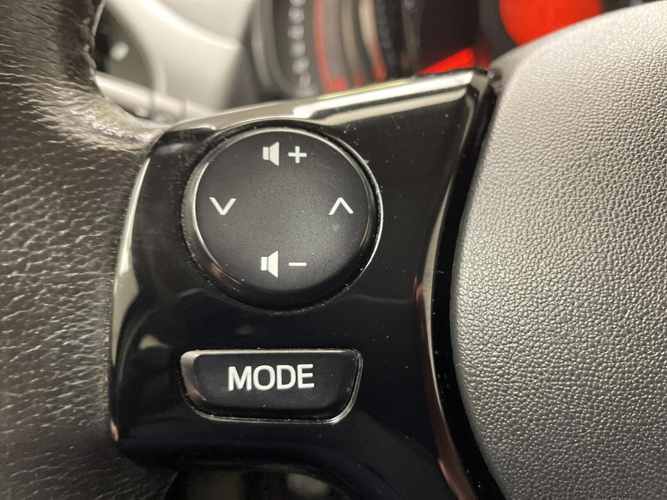 Toyota Aygo 1,0 VVT-i x-plore 5d