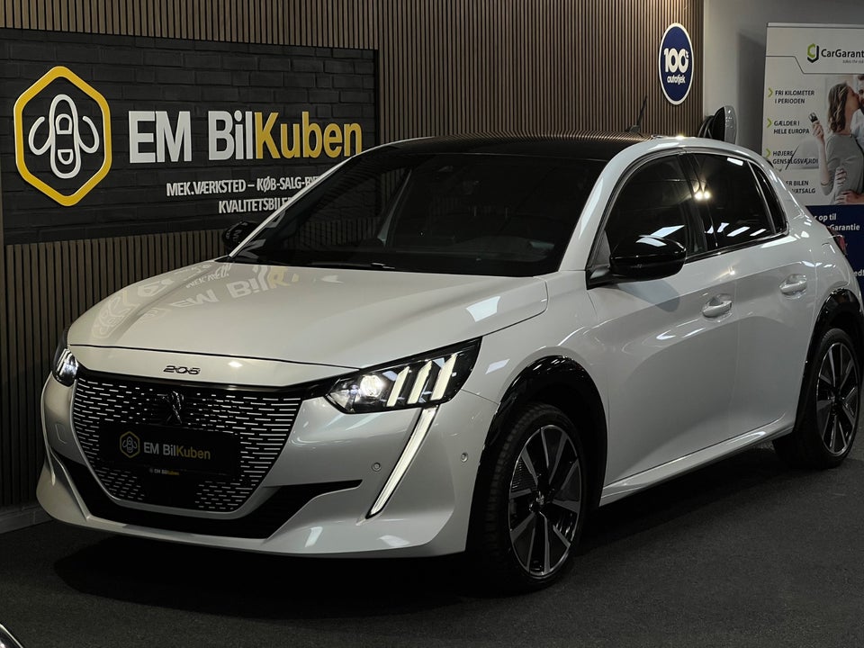 Peugeot e-208 50 GT 5d