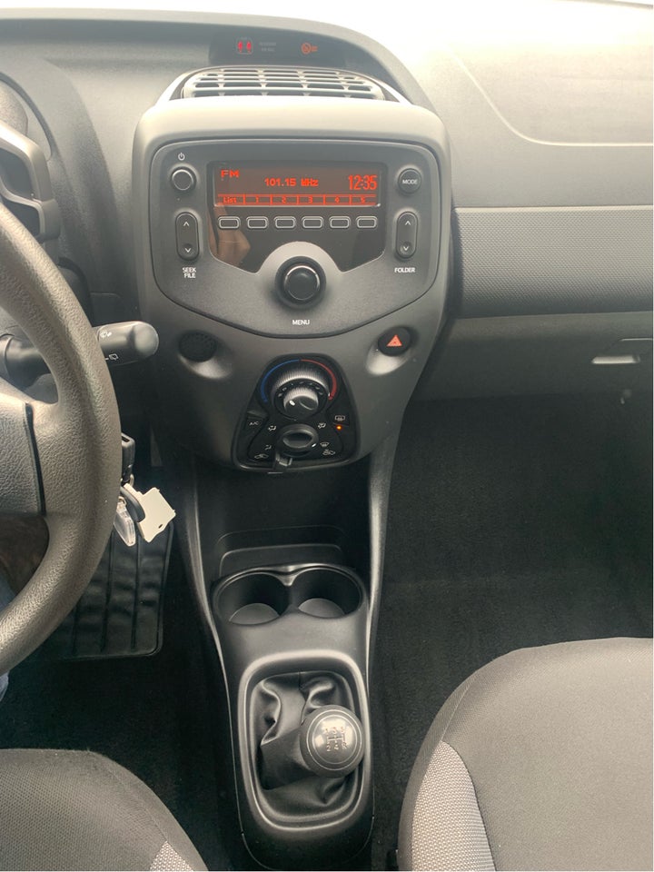 Citroën C1 1,0 VTi Live 5d