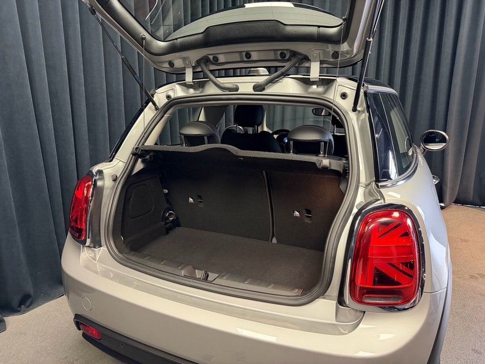 MINI Cooper SE Classic Trim 3d
