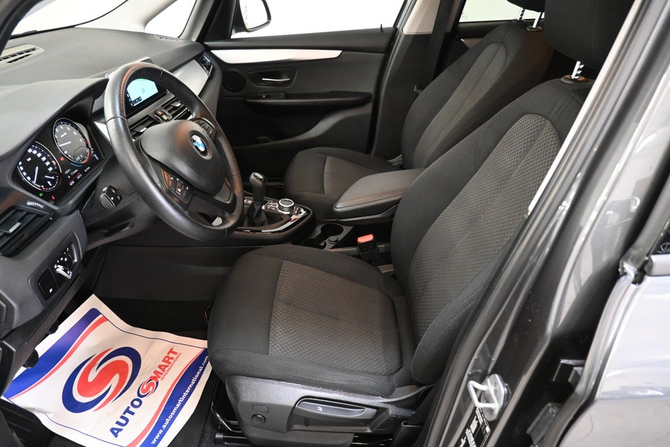 BMW 216i 1,5 Gran Tourer Connected 7prs 5d