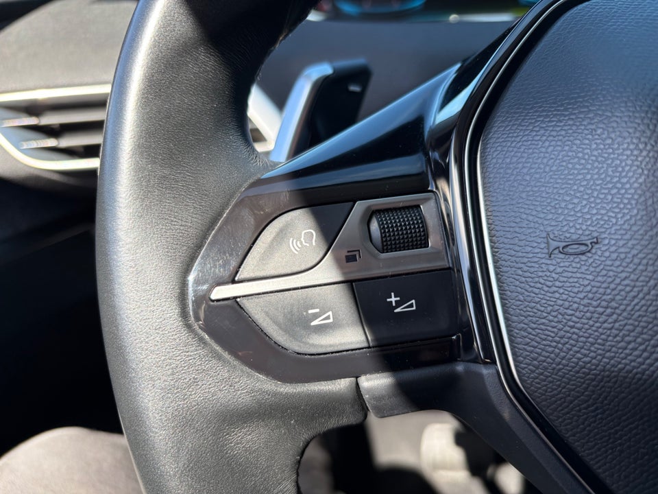 Peugeot 3008 1,6 Hybrid Allure Pack EAT8 5d