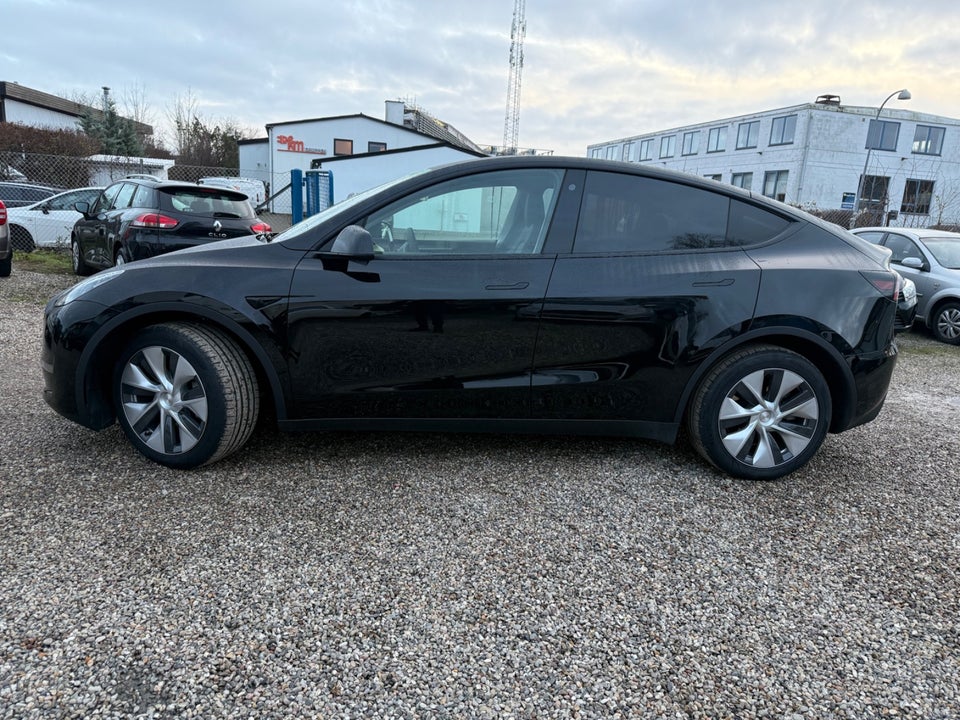 Tesla Model Y Long Range AWD 5d