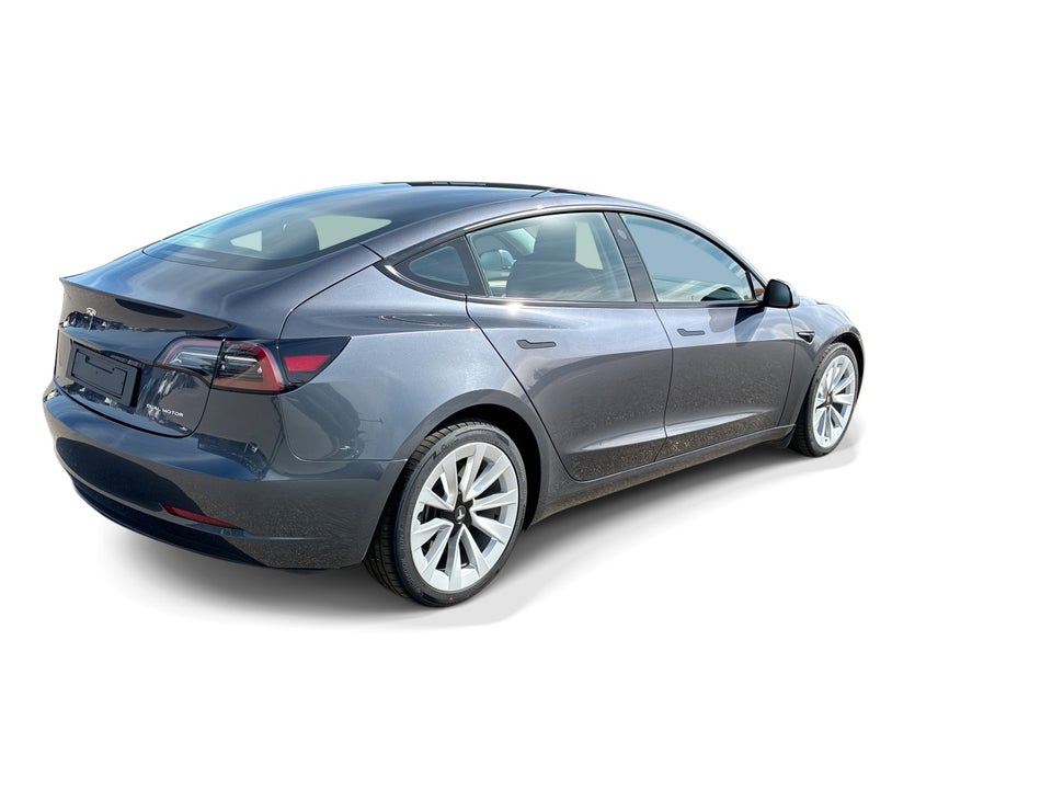 Tesla Model 3 Long Range AWD 4d