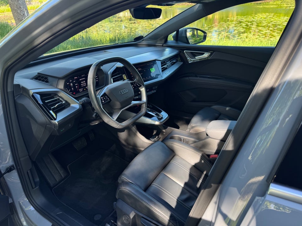 Audi Q4 e-tron 35 S-line 5d