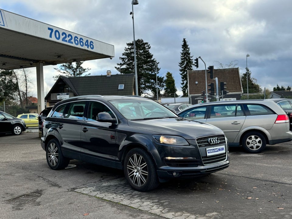 Audi Q7 3,0 TDi quattro Tiptr. 5d