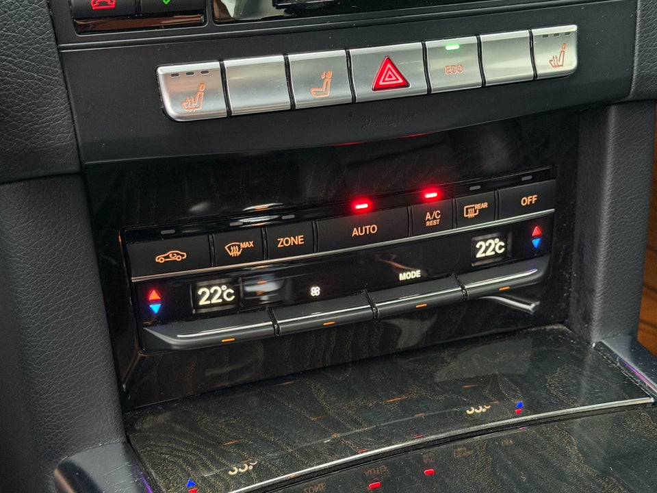 Mercedes E220 2,2 CDi 4d