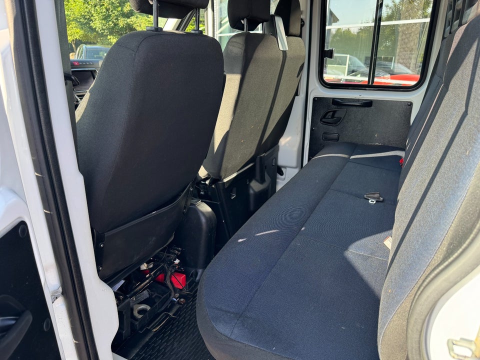 Iveco Daily 3,0 35C18 Db.Kab AG8 4d