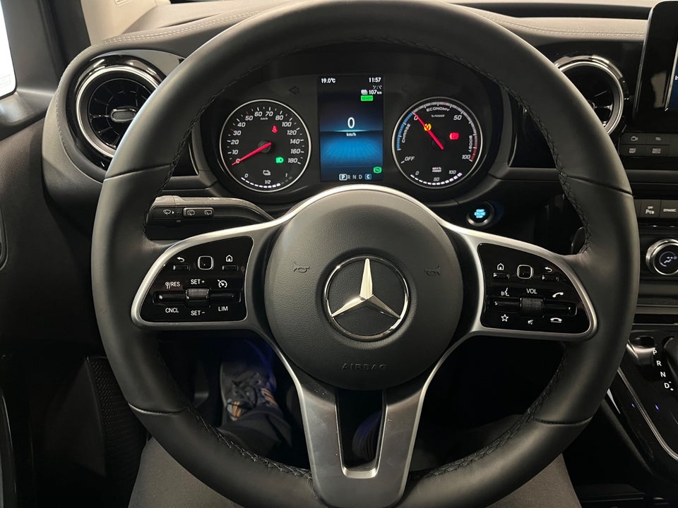 Mercedes EQT200 Premium Plus L1 5d