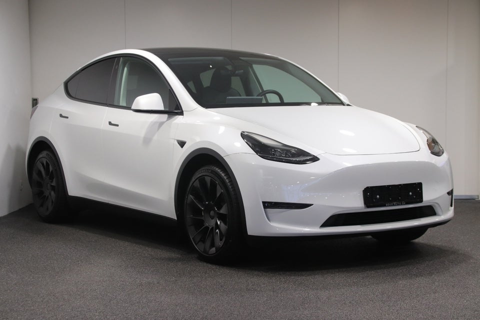 Tesla Model Y Long Range AWD 5d
