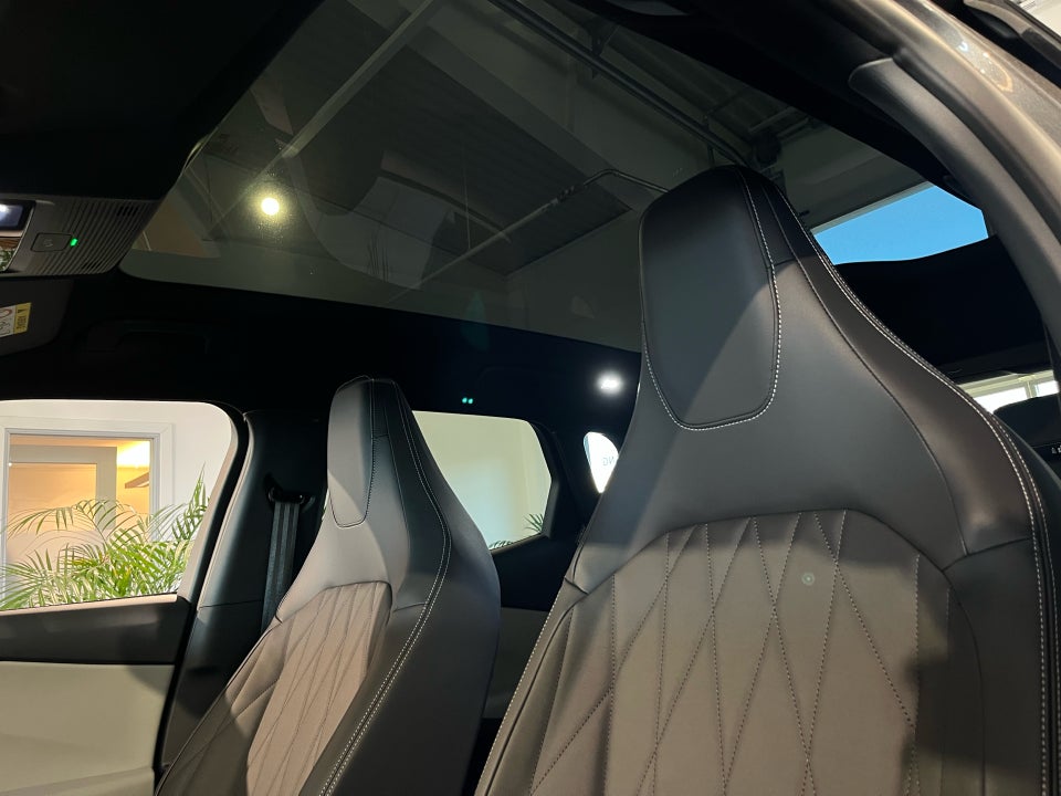 Ford Capri 77 Premium Extended Range 5d