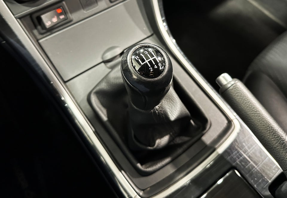 Mazda 6 2,0 Advance stc. 5d