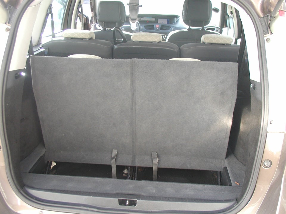 Renault Grand Scenic III 1,9 dCi 130 Dynamique 7prs 5d