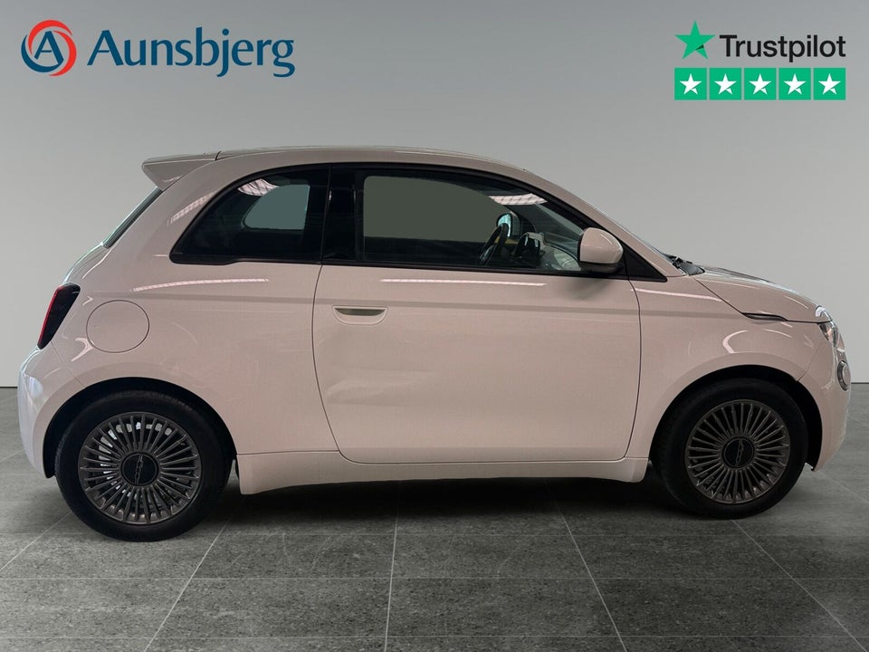 Fiat 500e 42 Icon 3d